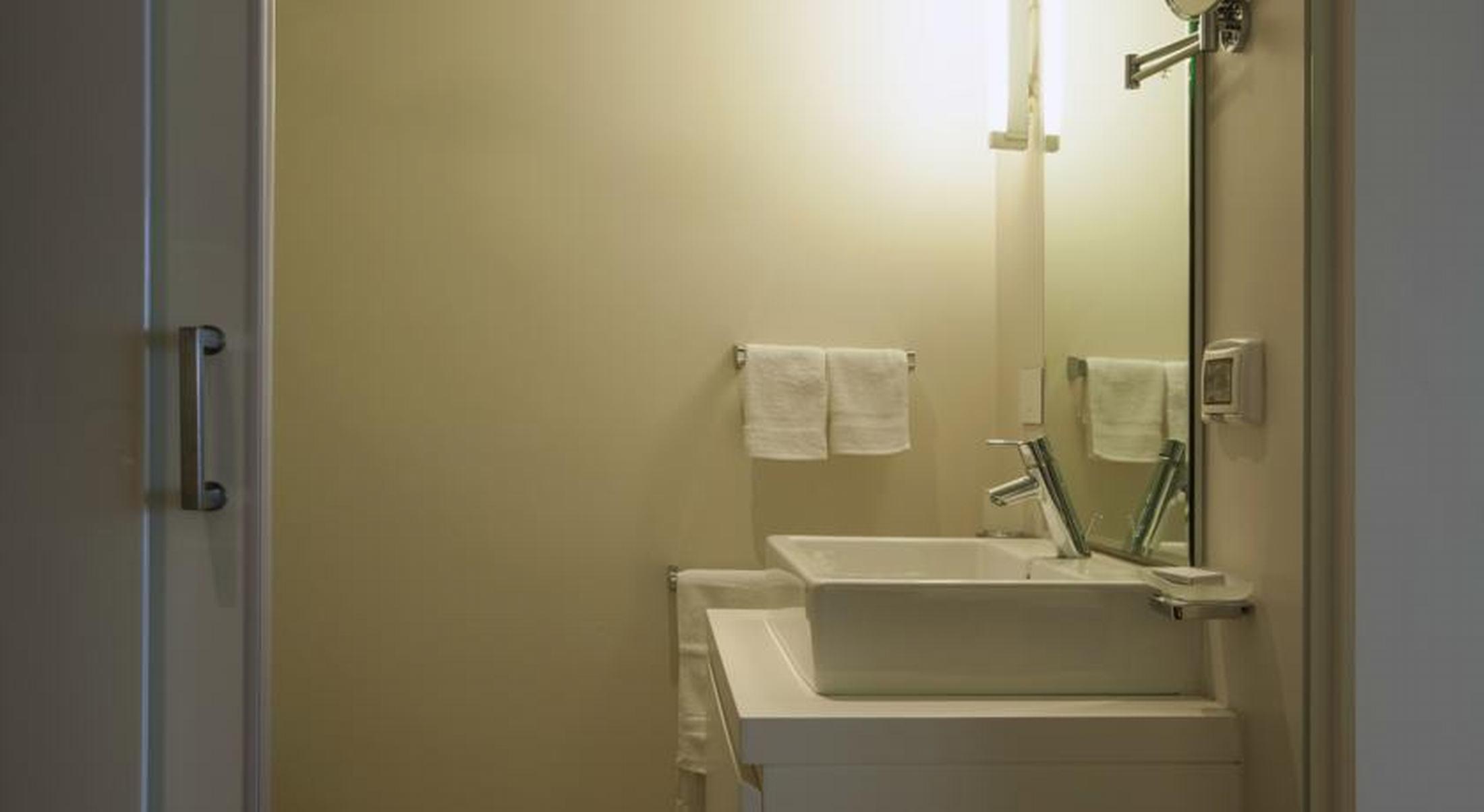1866 Court & Suites Hotel Bejrút Kültér fotó